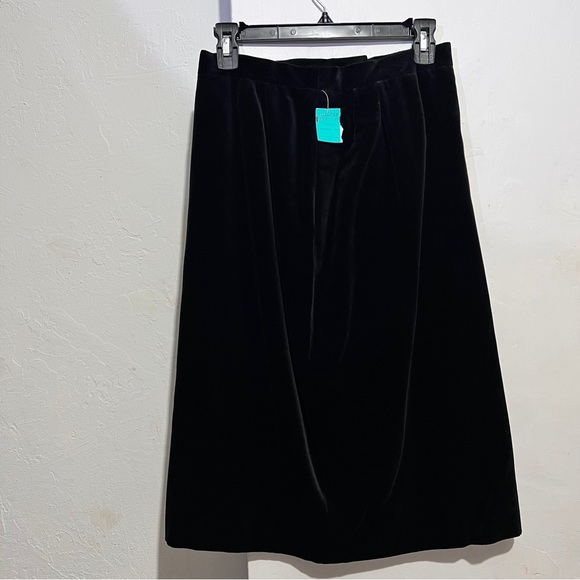 nordstrom WOMEN'S TAILORED CLOTHING Vintage Velvet Skirt Size 10 : Box TOY01: - Picture 2 of 10